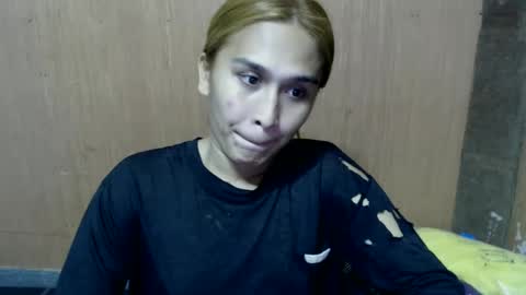 Snapshot of prettykate_04 chatting on January 23, 11:37 am Kate online show from January 23, 11:37 am