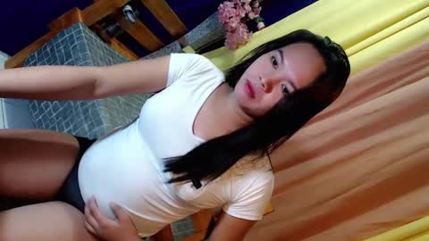 Snapshot of prettylexxxa chatting on December 4, 10:51 pm goddess lexxa online show from December 4, 10:51 pm