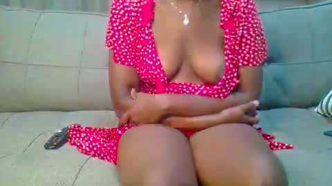 pretty queen online show from February 11, 10:28 pm