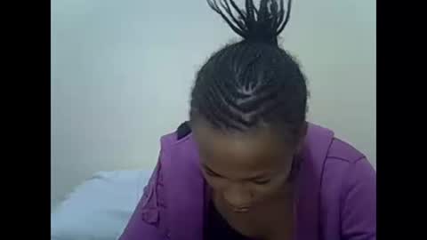 Snapshot of prettyqueenn1 chatting on February 1, 12:47 pm sharon online show from February 1, 12:47 pm