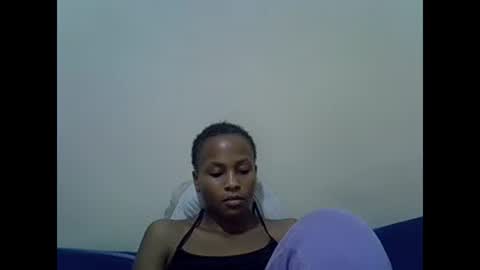 Snapshot of prettyqueenn1 chatting on February 3, 2:25 am sharon online show from February 3, 2:25 am