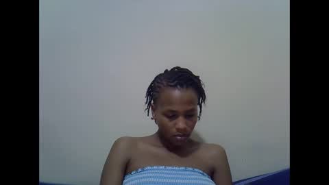 Snapshot of prettyqueenn1 chatting on March 11, 1:59 am sharon online show from March 11, 1:59 am