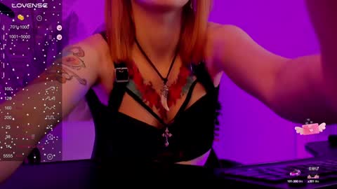 Snapshot of prettyreckess chatting on December 10, 2:17 pm Mila -NONUDE MODEL online show from December 10, 2:17 pm