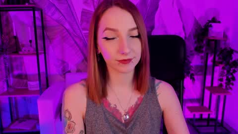 Snapshot of prettyreckess chatting on January 22, 7:35 am Mila -NONUDE MODEL online show from January 22, 7:35 am