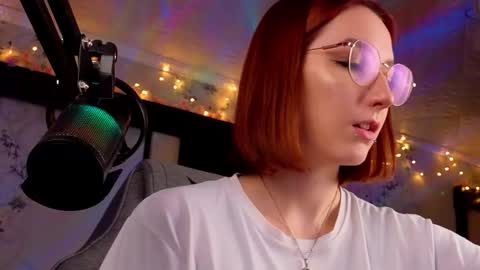 Snapshot of prettyreckess chatting on December 17, 7:58 am Mila -NONUDE MODEL online show from December 17, 7:58 am