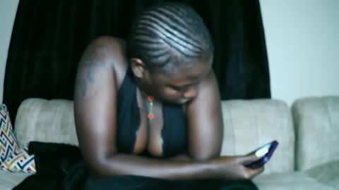 prettyreen online show from February 7, 9:37 pm