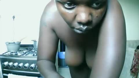 prettyreen online show from April 9, 2:00 pm