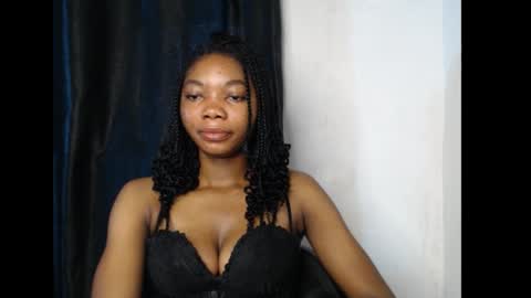 Snapshot of prettysexy6 chatting on February 6, 10:18 am prettysexy6 online show from February 6, 10:18 am