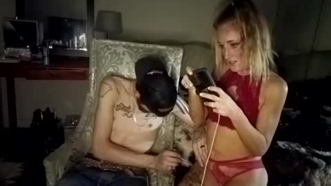 Snapshot of prettytoxic00 chatting on December 23, 9:16 am Arianna Belle online show from December 23, 9:16 am