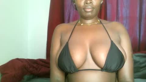 Snapshot of prettyvishy chatting on January 7, 8:45 am prettyvishy online show from January 7, 8:45 am