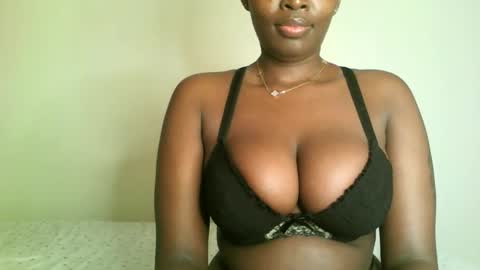 Snapshot of prettyvishy chatting on September 26, 2:48 am prettyvishy online show from September 26, 2:48 am