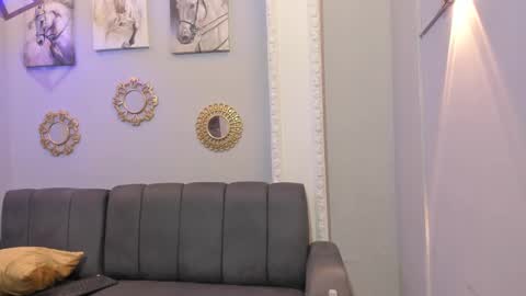 Snapshot of prince_arthur77 chatting on January 21, 9:57 pm prince_arthur77 online show from January 21, 9:57 pm