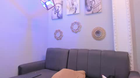 Snapshot of prince_arthur77 chatting on March 7, 3:39 pm prince_arthur77 online show from March 7, 3:39 pm