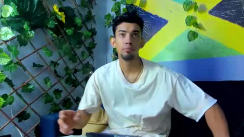 Snapshot of prince_arthur77 chatting on September 18, 1:46 pm prince_arthur77 online show from September 18, 1:46 pm