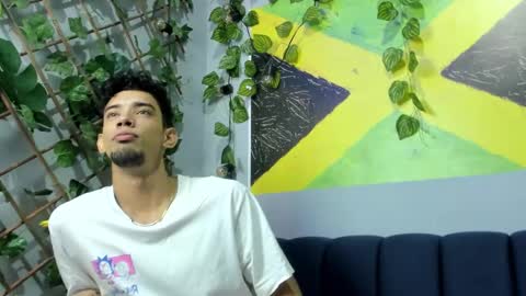 Snapshot of prince_arthur77 chatting on October 5, 12:36 pm prince_arthur77 online show from October 5, 12:36 pm