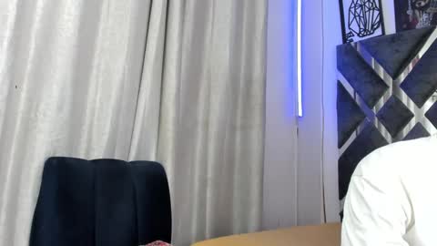 Snapshot of prince_arthur77 chatting on October 19, 1:34 pm prince_arthur77 online show from October 19, 1:34 pm