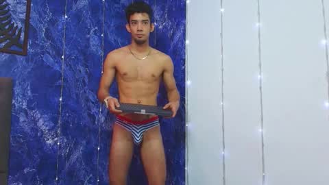 prince_arthur77 online show from January 10, 4:42 pm