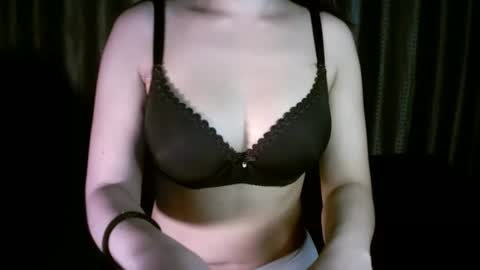 Snapshot of princess916446 chatting on December 5, 6:22 pm   princess   online show from December 5, 6:22 pm