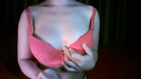 Snapshot of princess916446 chatting on January 10, 2:02 pm   princess   online show from January 10, 2:02 pm