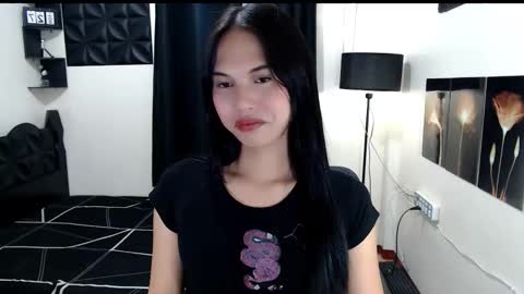 Snapshot of princess_018 chatting on December 5, 4:03 pm Shane online show from December 5, 4:03 pm