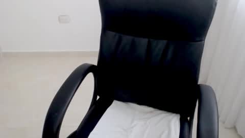 valery dollx online show from October 16, 9:49 pm