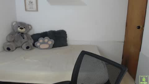 An online show from November 9, 7:23 pm