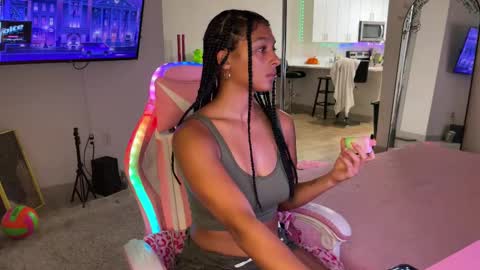 Snapshot of princess_cece chatting on September 27, 3:55 am Cece NEXT LIVESTREAM -- DEC. 4th 7 PM CST online show from September 27, 3:55 am