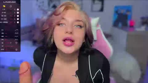 Snapshot of princess_linlin chatting on February 10, 7:49 pm Lina online show from February 10, 7:49 pm