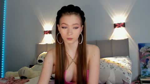 Princess Diana online show from January 4, 11:48 pm