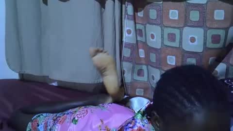 Snapshot of princess_scovia chatting on September 18, 4:20 pm princess_scovia online show from September 18, 4:20 pm