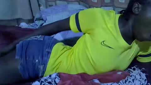 Snapshot of princess_scovia chatting on September 23, 5:27 pm princess_scovia online show from September 23, 5:27 pm