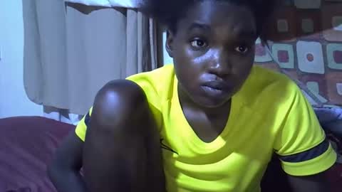 Snapshot of princess_scovia chatting on October 3, 7:11 pm princess_scovia online show from October 3, 7:11 pm