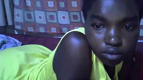 Snapshot of princess_scovia chatting on October 21, 1:06 am princess_scovia online show from October 21, 1:06 am