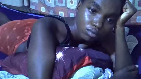 Snapshot of princess_scovia chatting on October 23, 7:34 pm princess_scovia online show from October 23, 7:34 pm