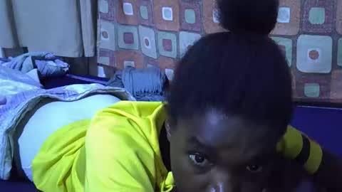 Snapshot of princess_scovia chatting on October 25, 2:41 am princess_scovia online show from October 25, 2:41 am