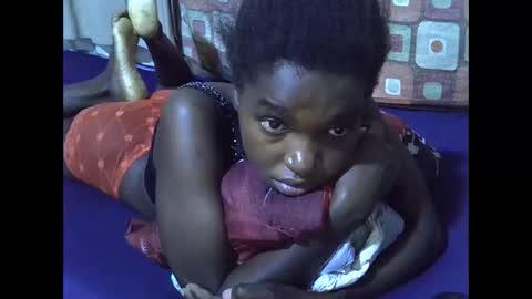 Snapshot of princess_scovia chatting on October 26, 7:20 pm princess_scovia online show from October 26, 7:20 pm