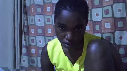 Snapshot of princess_scovia chatting on November 21, 2:10 am princess_scovia online show from November 21, 2:10 am