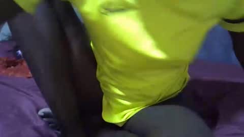 Snapshot of princess_scovia chatting on November 30, 3:10 am princess_scovia online show from November 30, 3:10 am