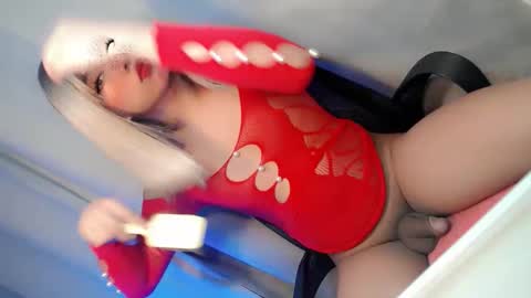 STELLA MAE online show from February 4, 10:54 am