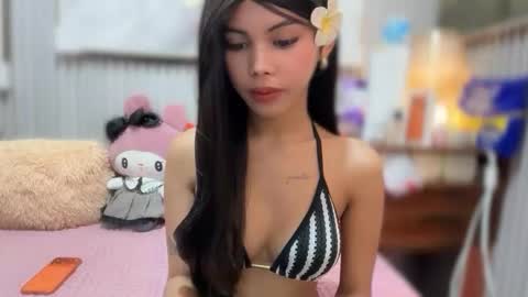 Estela online show from January 14, 1:28 pm