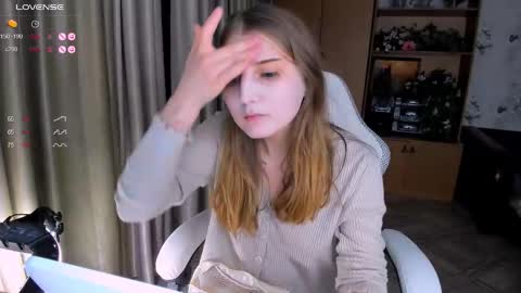 princessaalicc online show from September 29, 3:17 pm