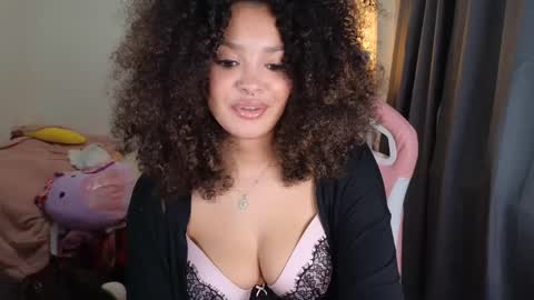 Snapshot of princessamberrrxo chatting on February 4, 4:29 pm Amber online show from February 4, 4:29 pm
