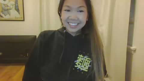 Snapshot of princesskimami chatting on January 13, 8:26 am princesskimami online show from January 13, 8:26 am