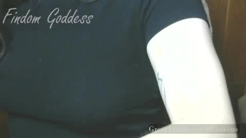 Snapshot of princessmariahswitch chatting on October 14, 6:14 am Cuckold Cravings online show from October 14, 6:14 am