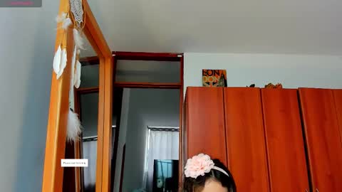 princessmariana25 online show from March 27, 5:34 pm