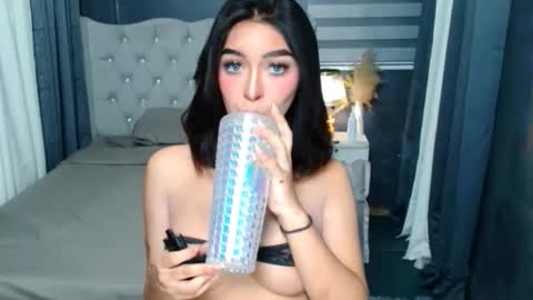 Snapshot of princessofcums69 chatting on October 2, 10:55 am Love online show from October 2, 10:55 am