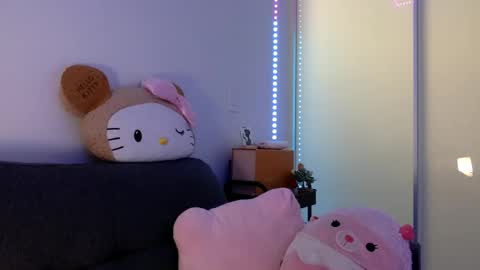 PrincessPinky444 online show from December 14, 12:38 am