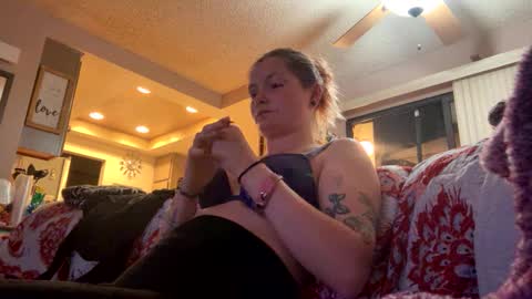 princessreignxo online show from October 3, 3:25 am