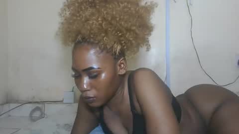 Snapshot of princesssweetass2 chatting on November 1, 5:37 pm FENNY online show from November 1, 5:37 pm