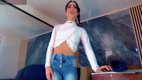 priscilarainbow online show from September 19, 7:58 pm